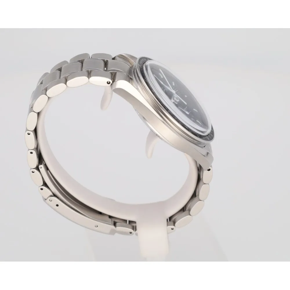 speedmaster-professional-moonwatch_4-28218-f9a9c63d