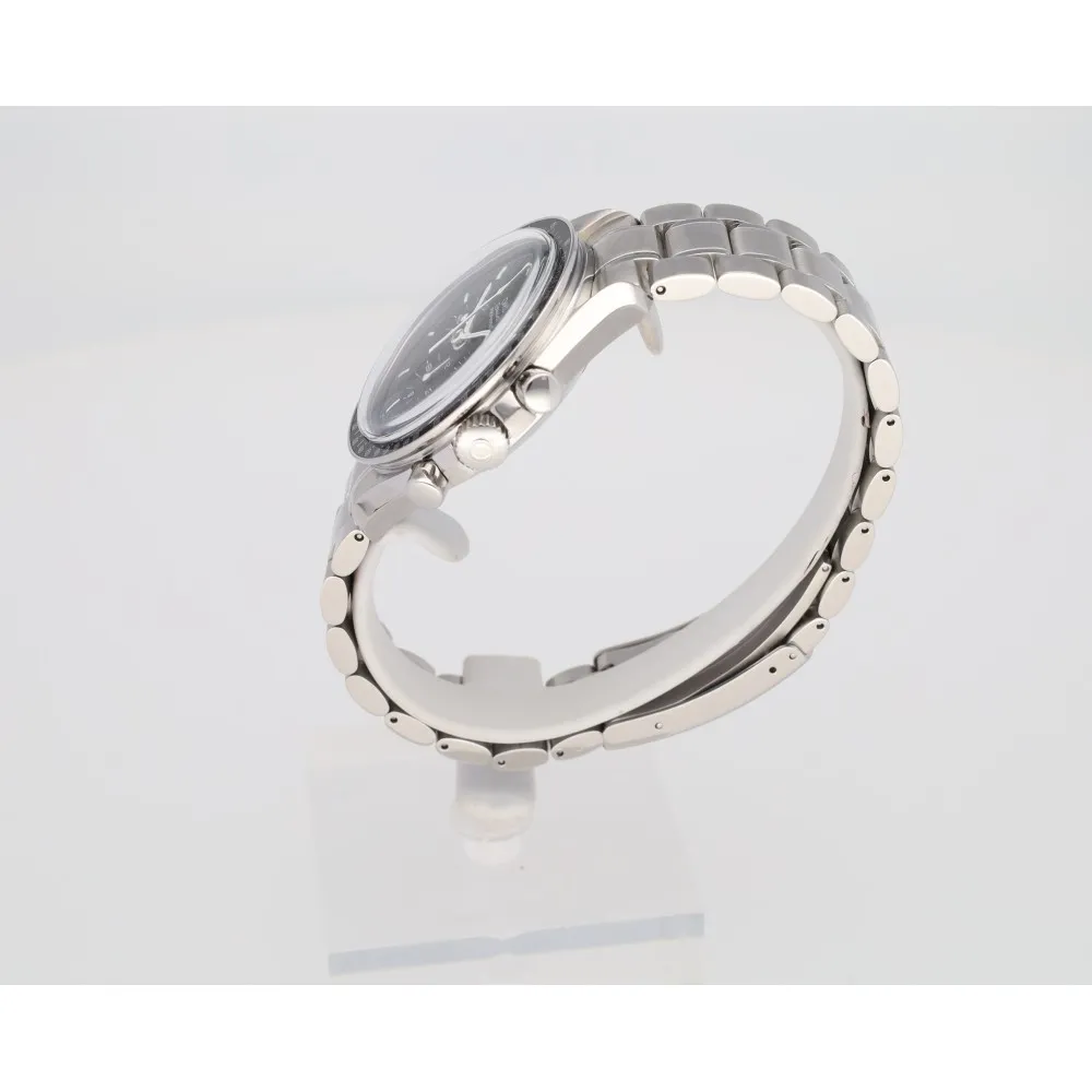 speedmaster-moonwatch_4-26698-4d64d8ca