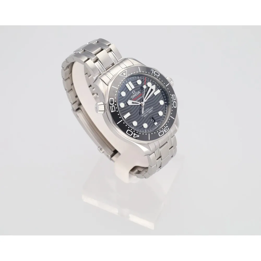 seamaster-diver-300m_4-30073-ba727c17