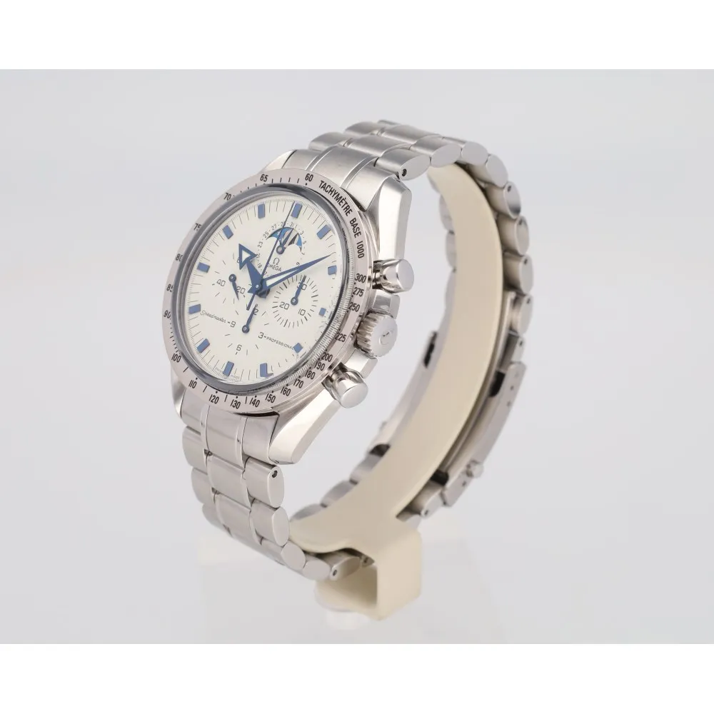 speedmaster-professionnal-moonphase_4-29051-56fbd1e3