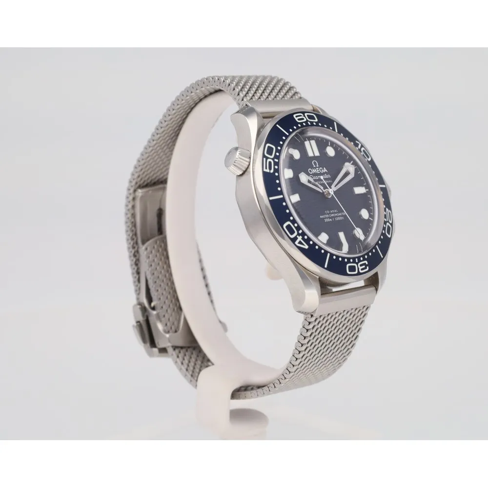 seamaster-diver-300-007-60eme-anniversaire_4-28757-cb84e926