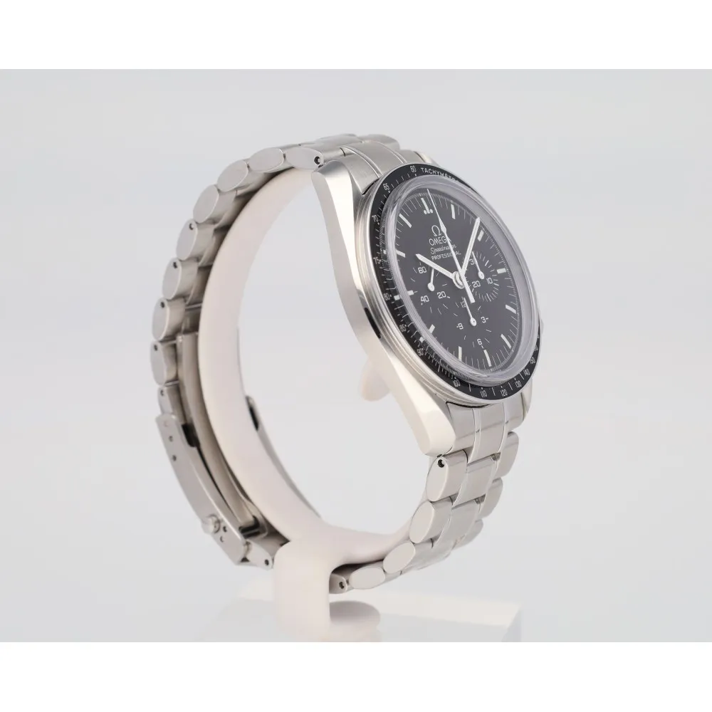speedmaster-professionnal-moonwatch_4-28219-099f311a