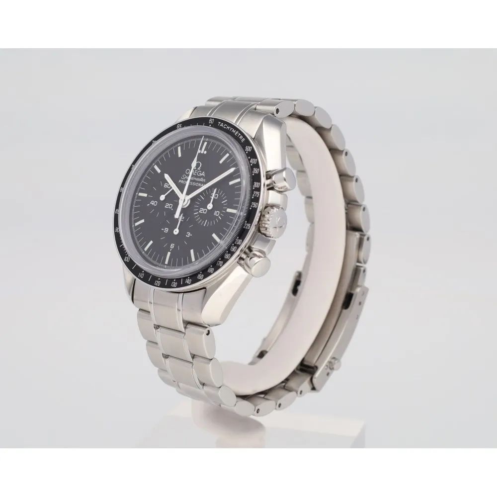 speedmaster-professionnal-moonwatch_4-28219-4d7228cb