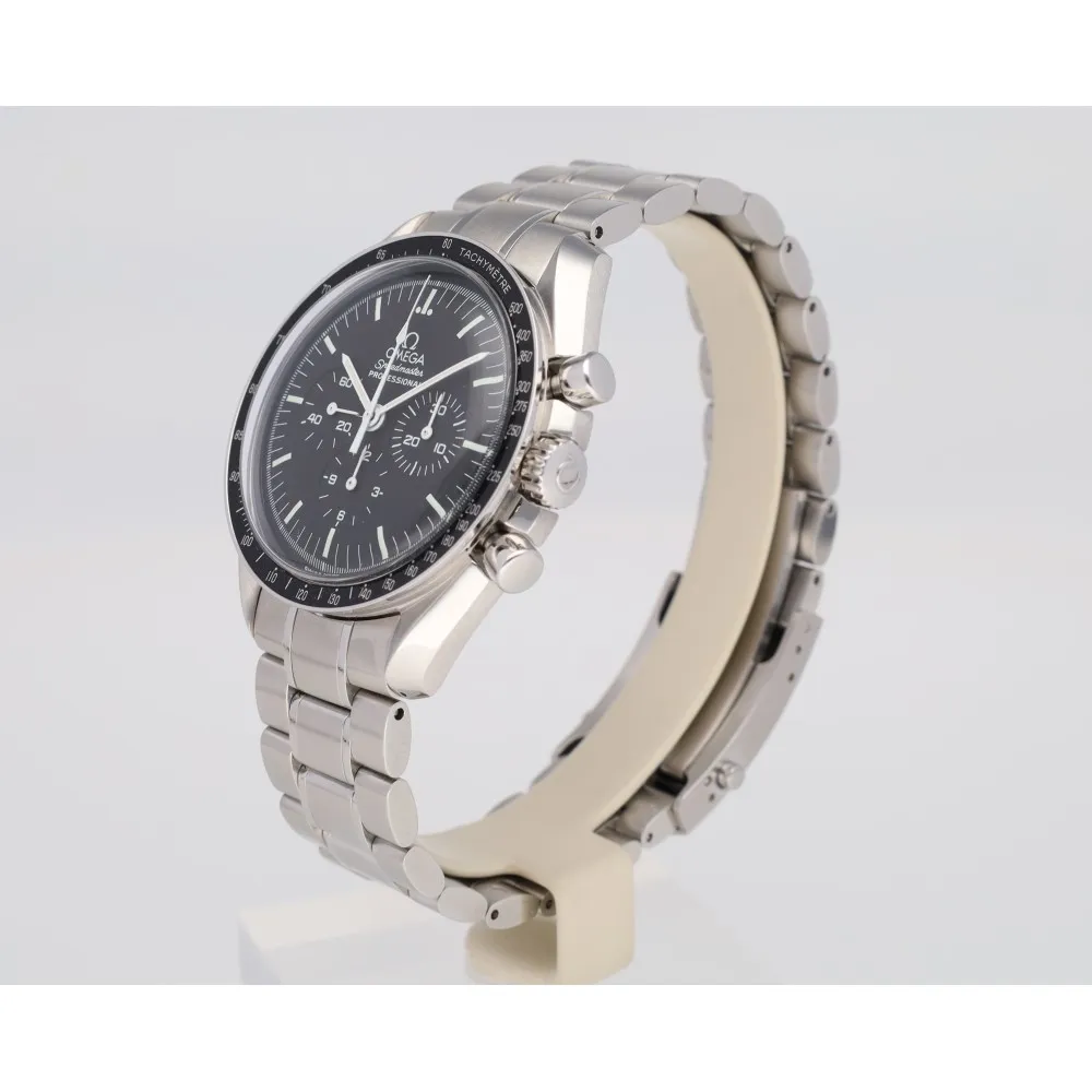 speedmaster-moonwatch_4-27788-22996f4e