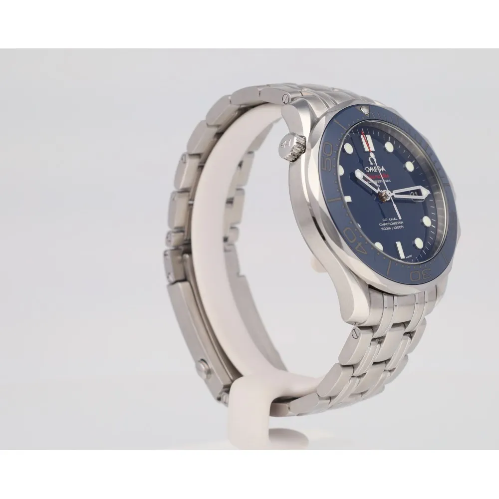 seamaster-pofessional-diver-300_4-27996-7b7b6079