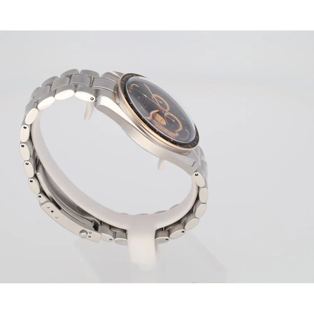 speedmaster-moonwatch-professional_4-28001-0a5cd4d9