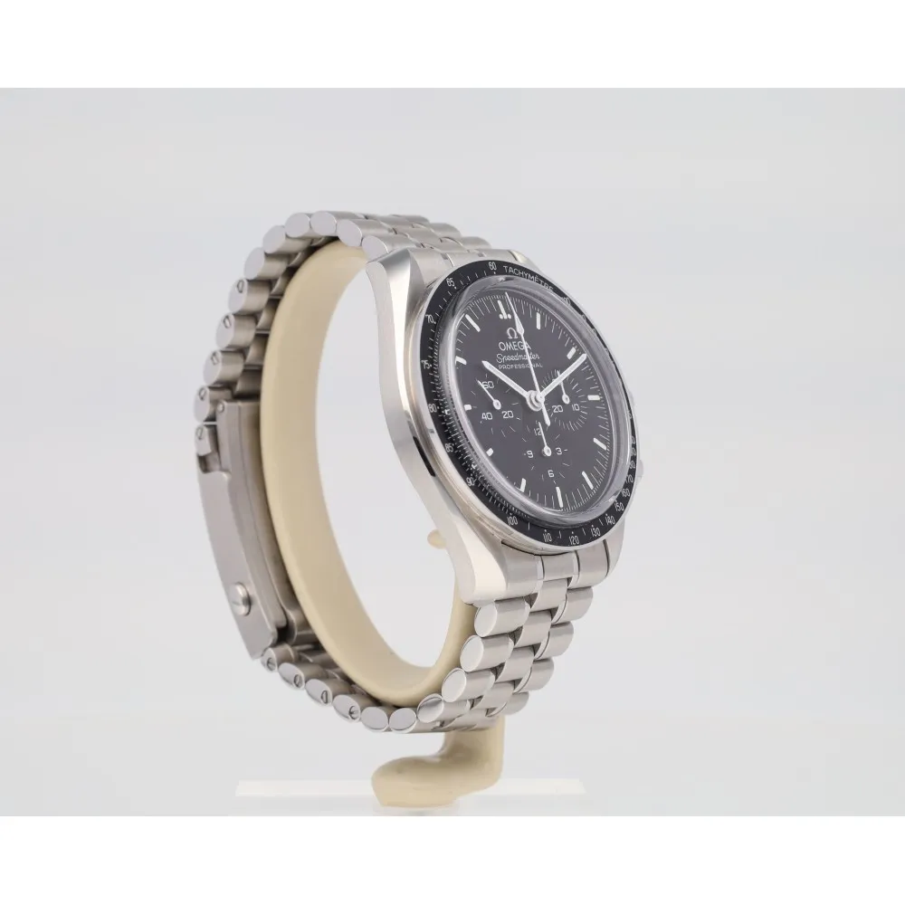 speedmaster-moonwatch_4-25628-c3ac4f3d