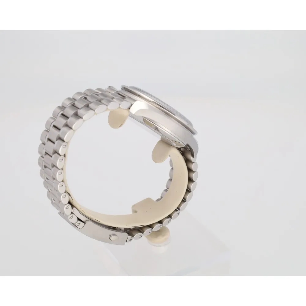 speedmaster-moonwatch-42_4-27674-a2575f92