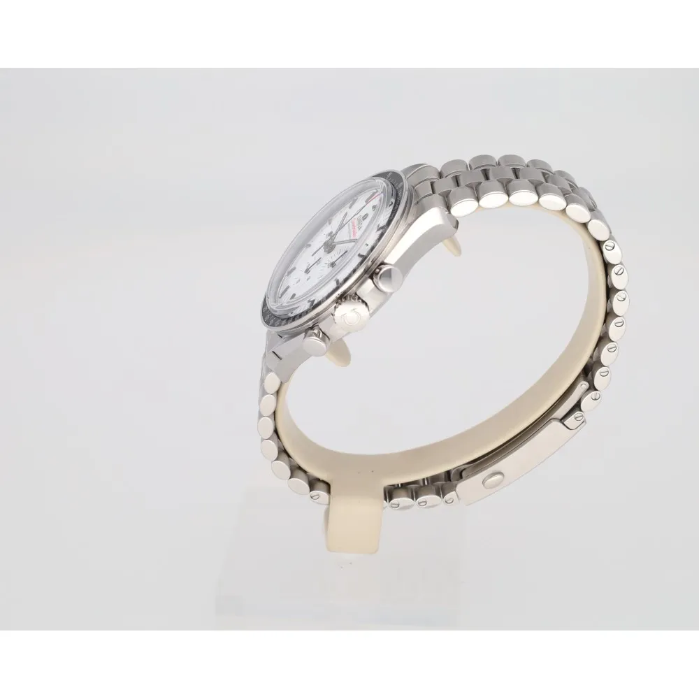 speedmaster-moonwatch-42_4-27674-cbd11bbf