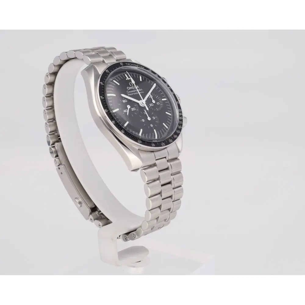 speedmaster-moonwatch_4-25635-b460bc52