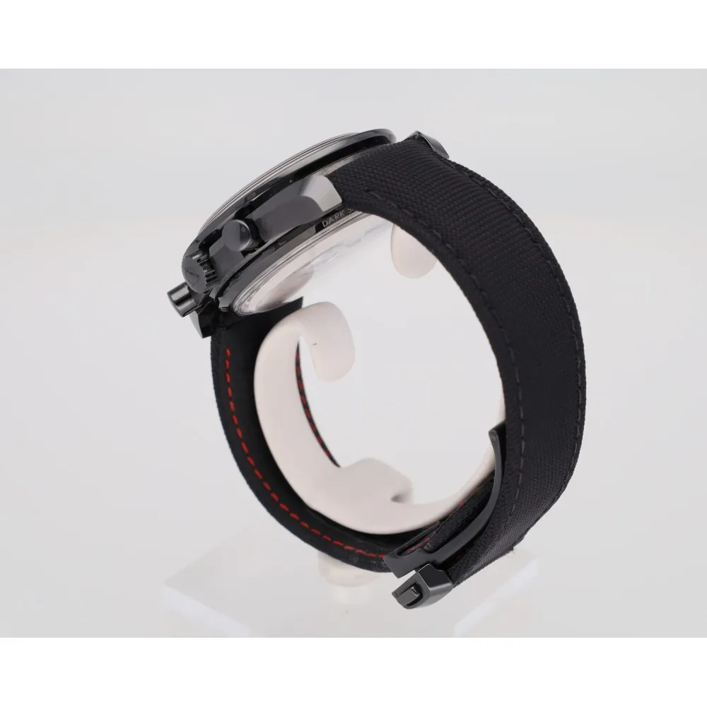 speedmaster-dark-side-of-the-moon_4-29516-6a4cb580