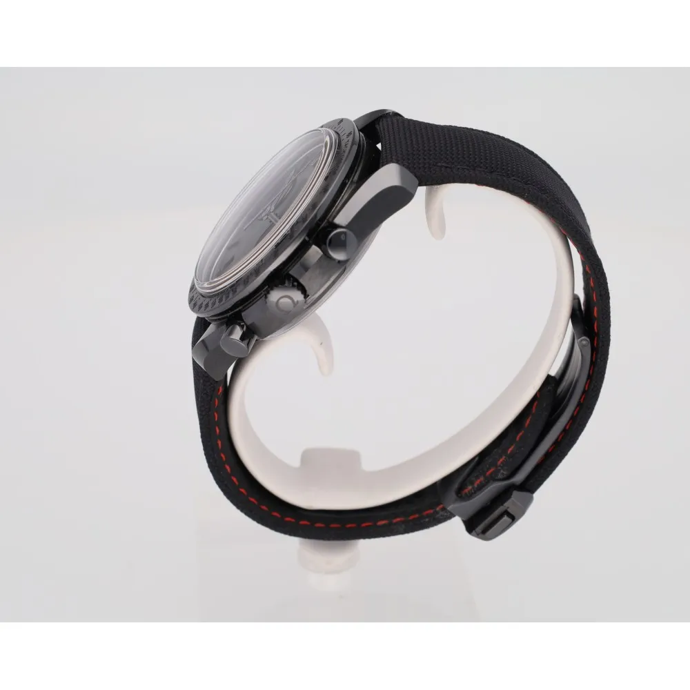 speedmaster-dark-side-of-the-moon_4-29516-adb7a3eb