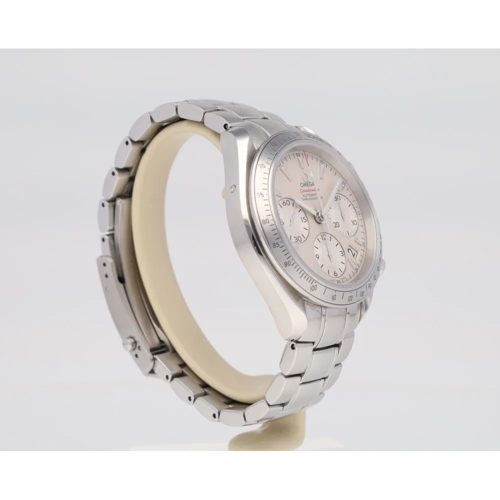 speedmaster-date_4-25103-73cd633e
