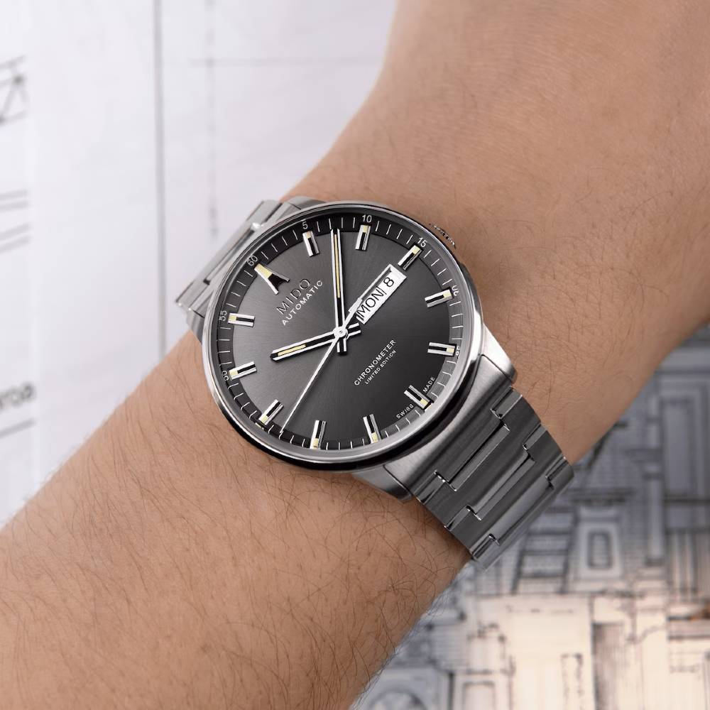 Mido commander ii on sale chronometer