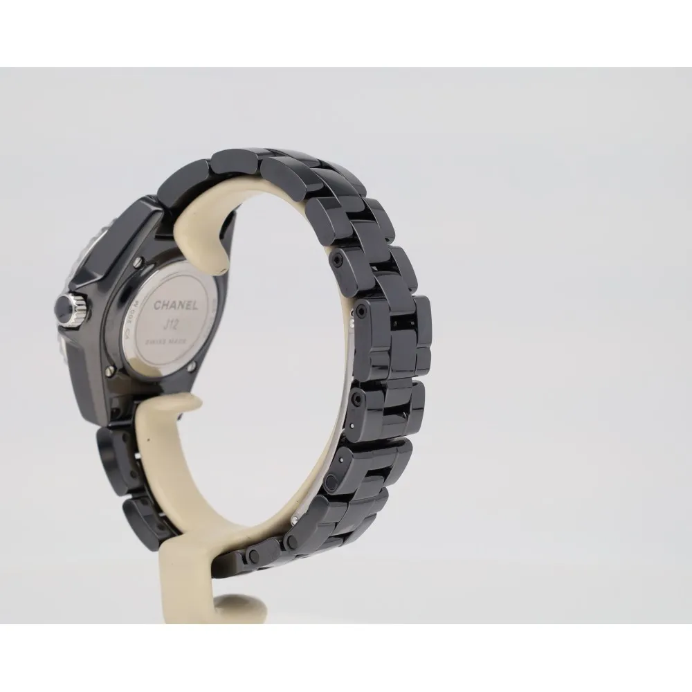 j12-33_4-26682-75c15680