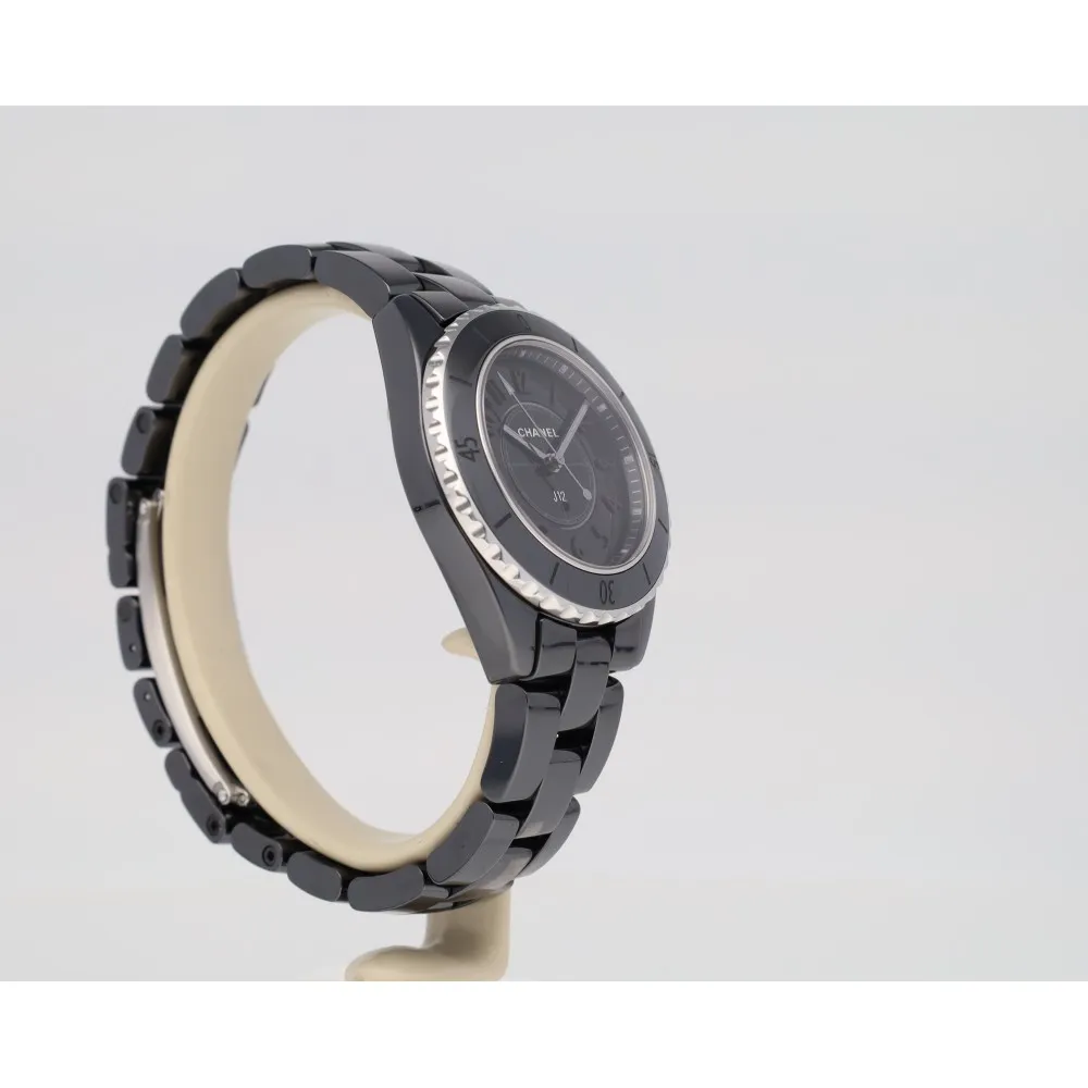 j12-33_4-26682-cac6fdfc