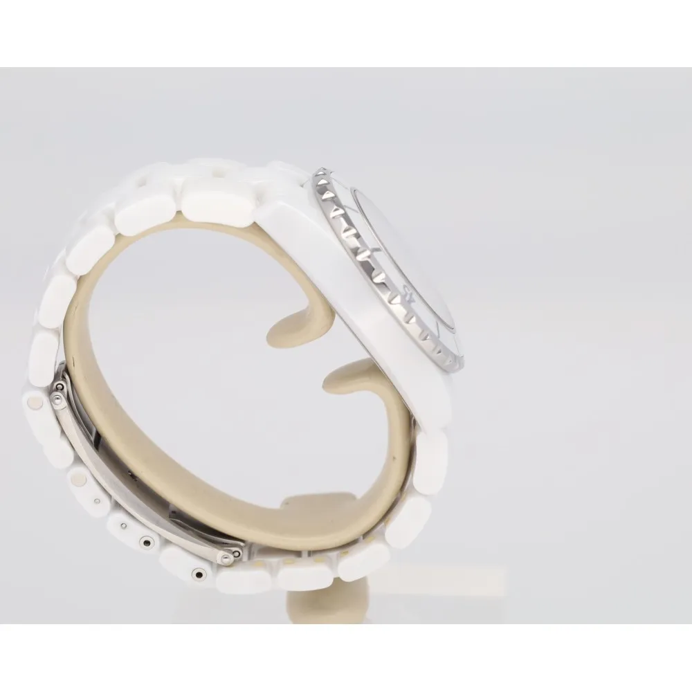 j12-33_4-27778-be3c2d49