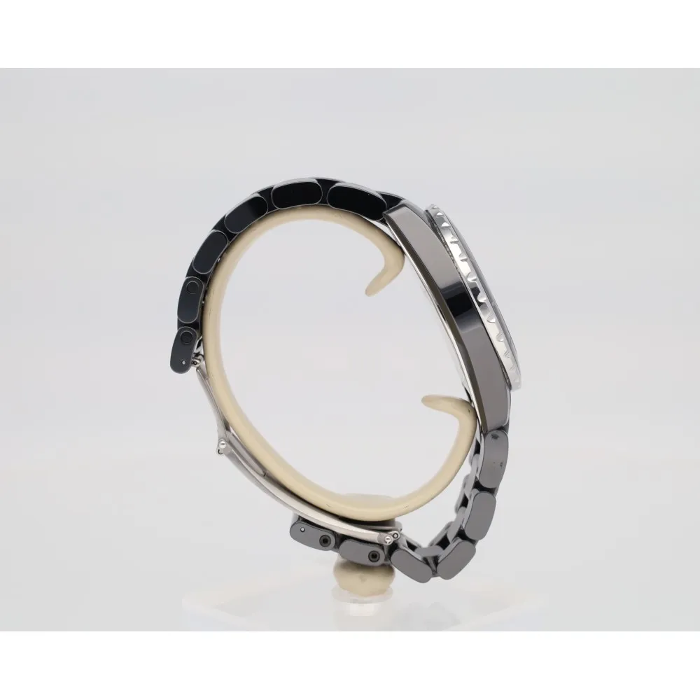 j12-38-black-intense_4-27434-cc32c60b