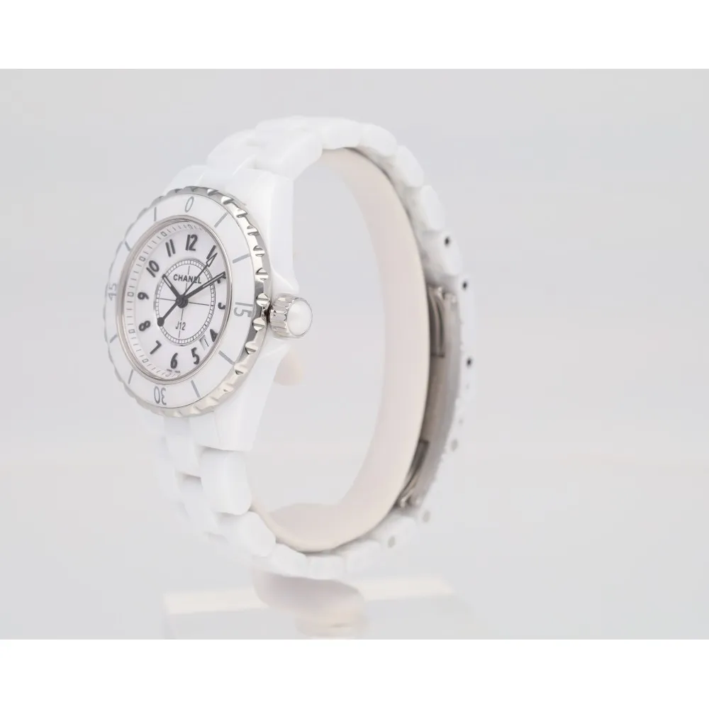 j12-33_4-27985-3305e0f2