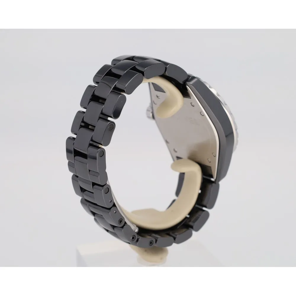 j12-ceramaique-noire-38_4-30055-3ce4efa5