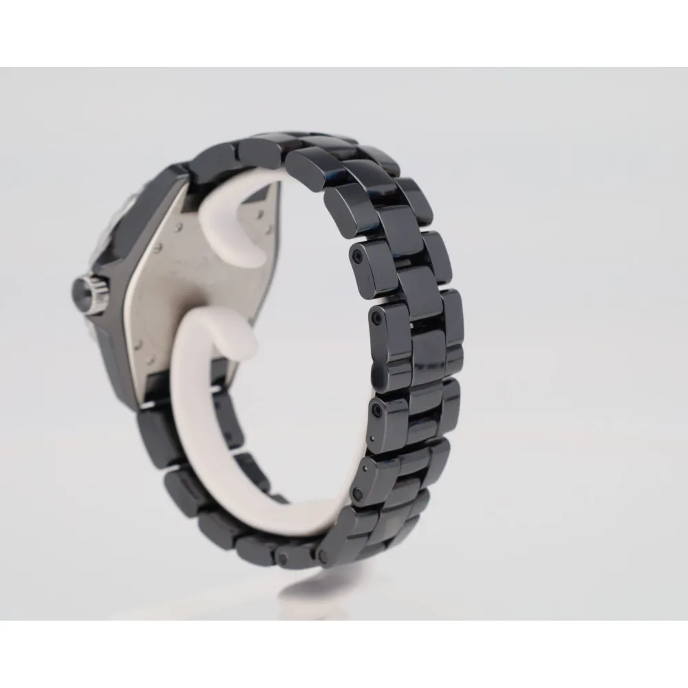 j12-38_4-26945-873f7f7c