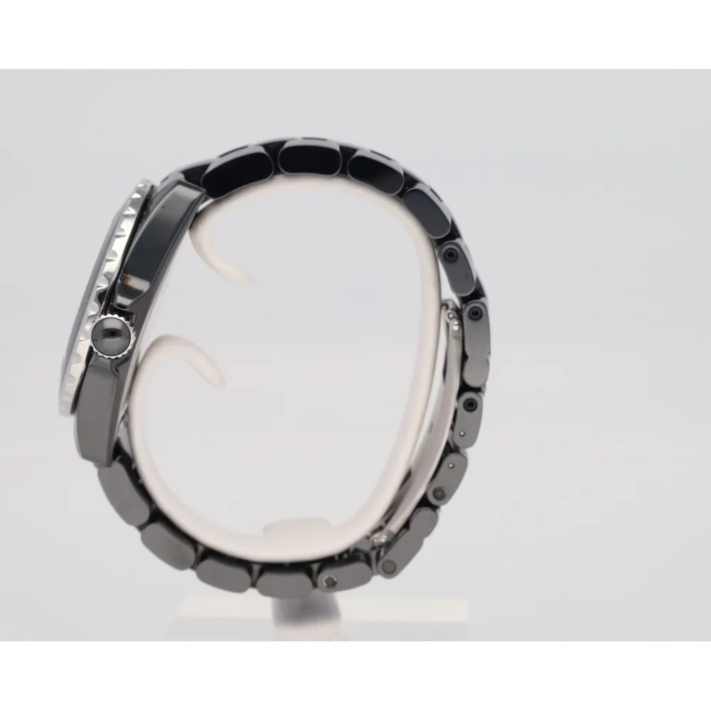 j12-38_4-26945-90b8a432