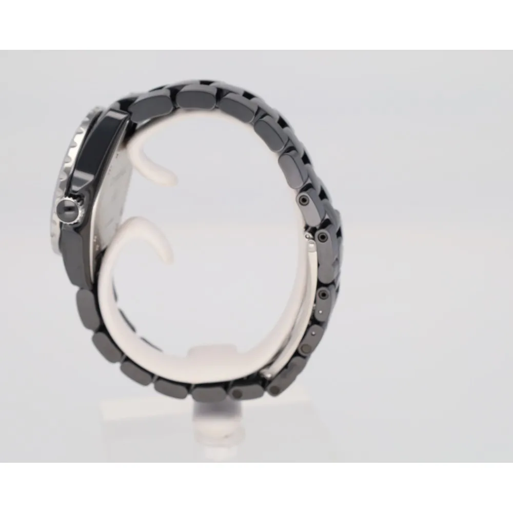 j12-33_4-27987-76f1d439