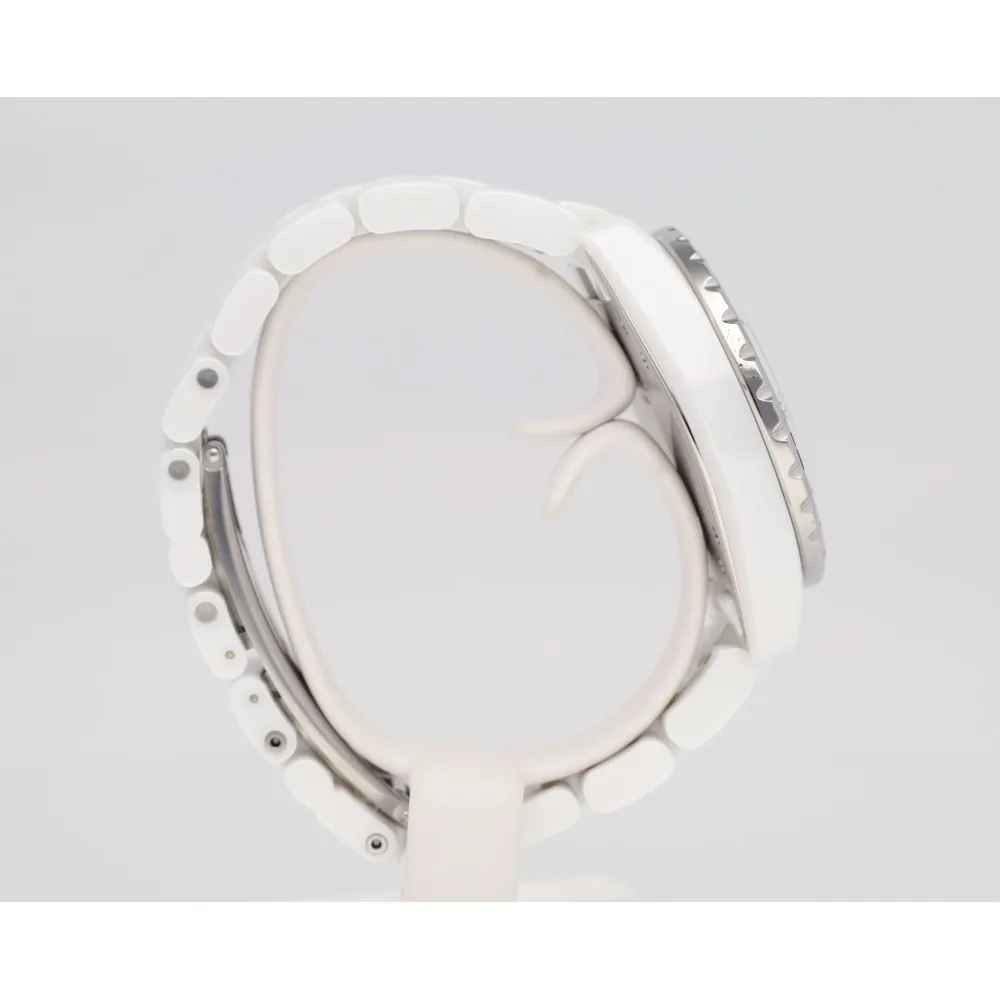 j12-38_4-28367-86b7c359