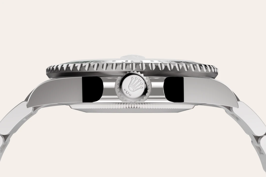 m126729vtnr-0001-material.webp