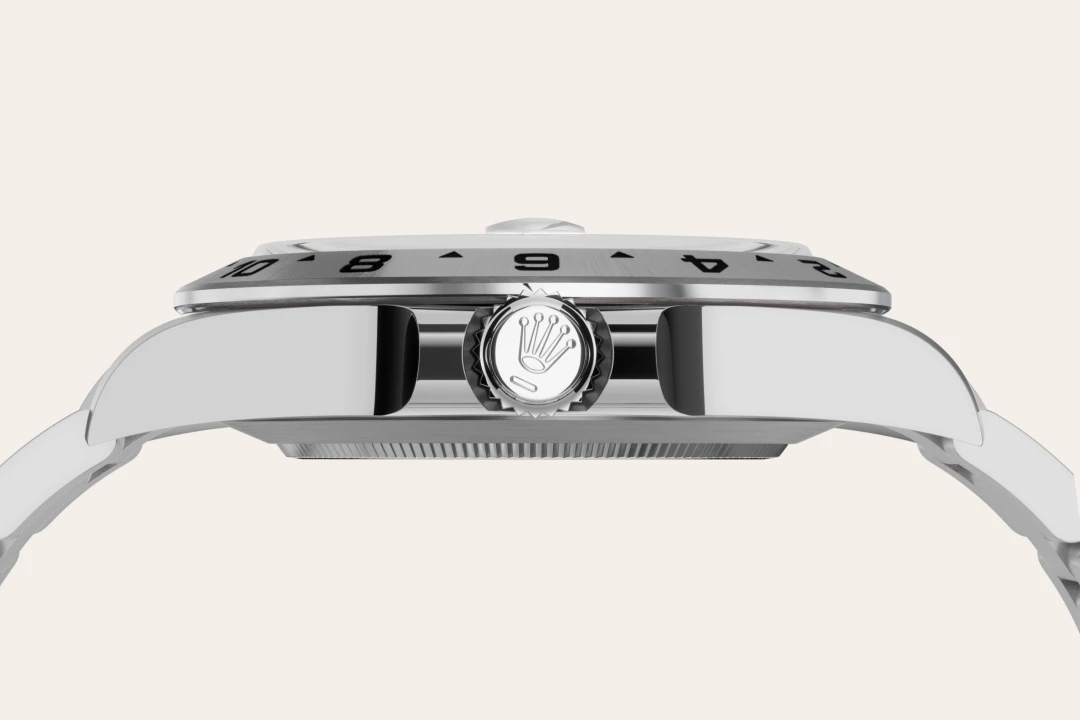 m226570-0002-material.webp