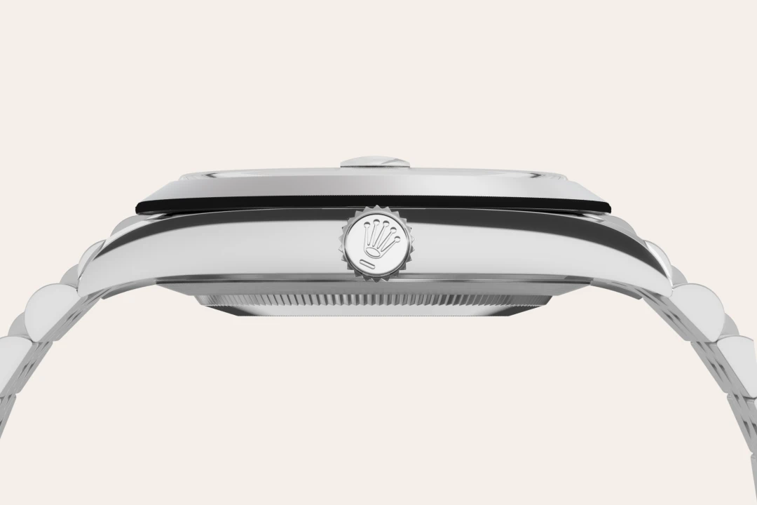 m126300-0002-material.webp