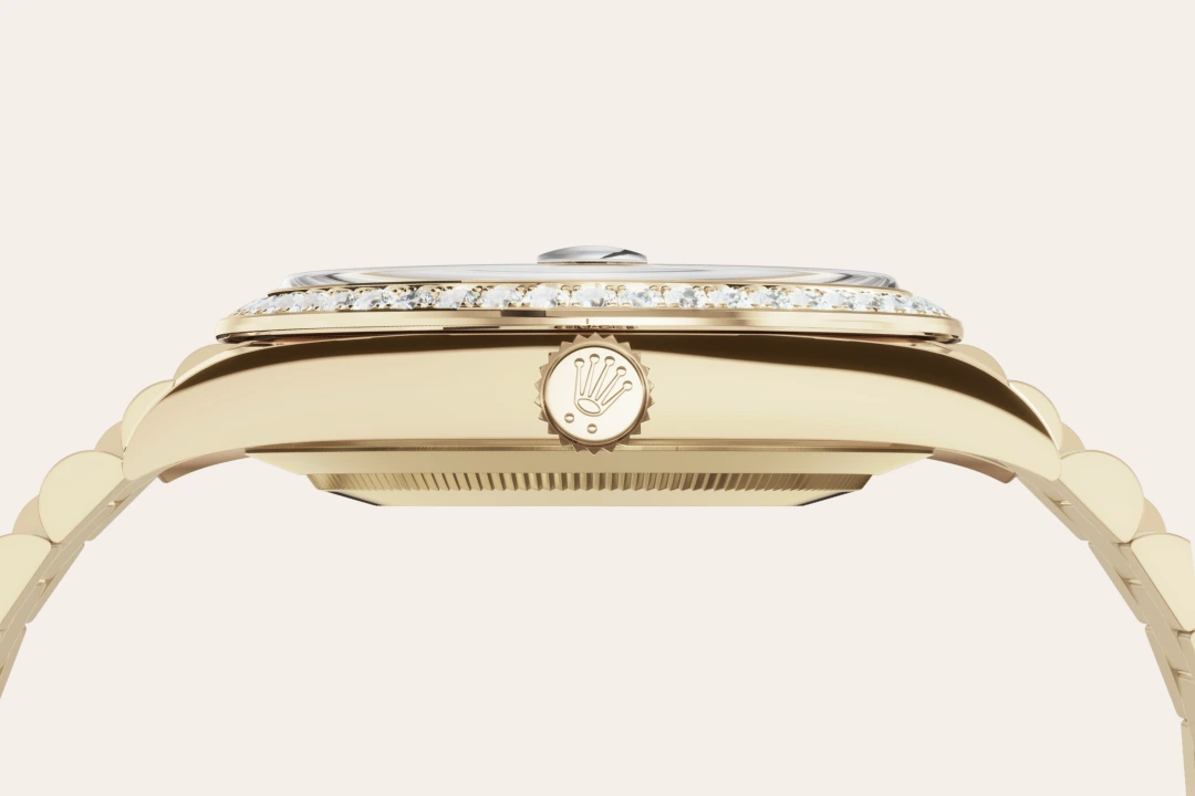 m228348rbr-0002-material.webp