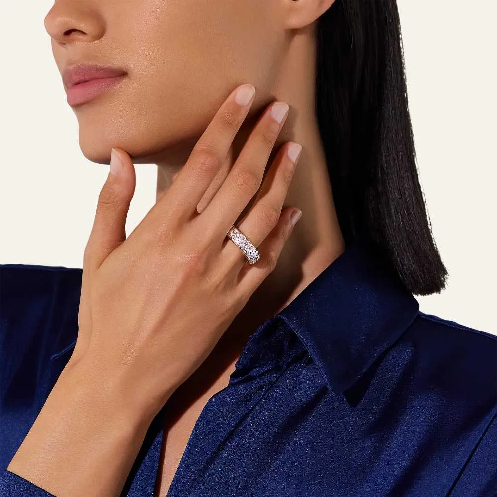 bague-iconica-slim_pac4008-o7whr-db000-48-e093c3b4