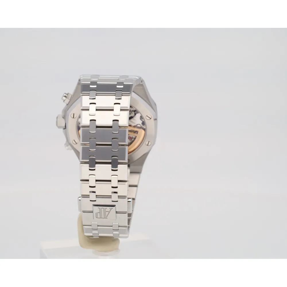 roayl-oak-chronographe_4-26870-3c2846a1