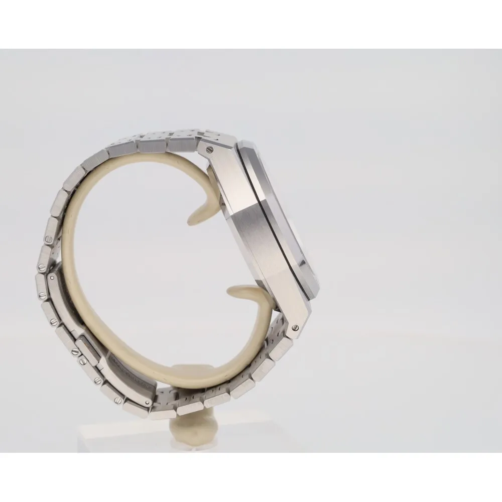 roayl-oak-chronographe_4-26870-95a5dbad