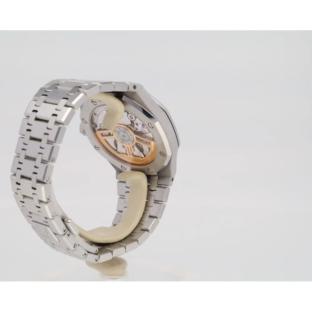 roayl-oak-chronographe_4-26869-dc4ffba3