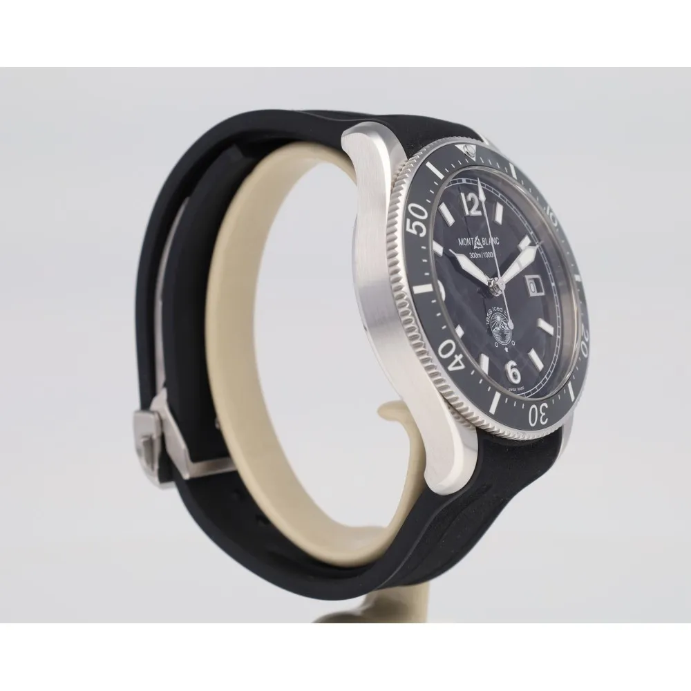 ice-sea-date_4-27431-05b4bae0