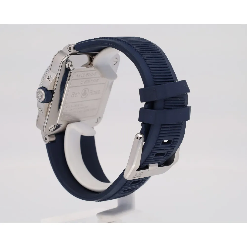 br03-92-diver_4-25507-7476e511