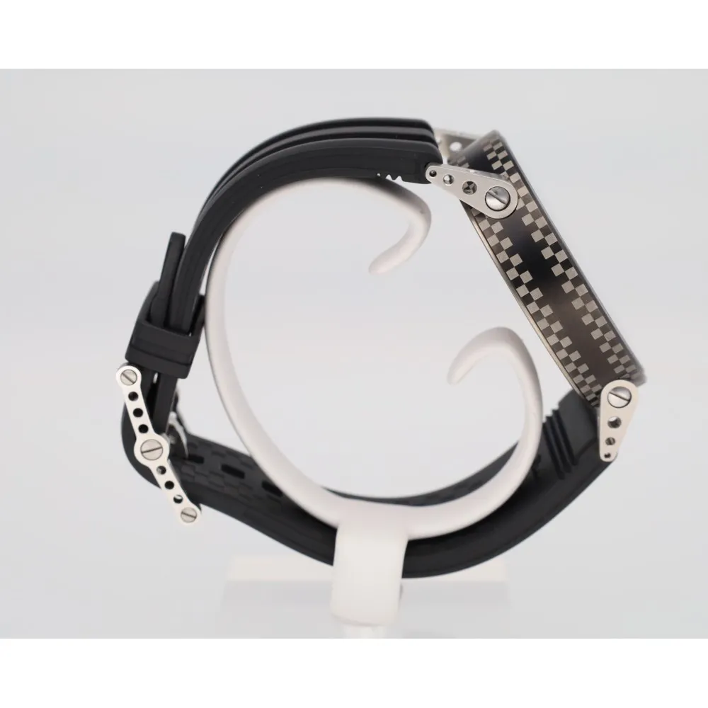 v17-titane-damier_4-27956-3126bc4e