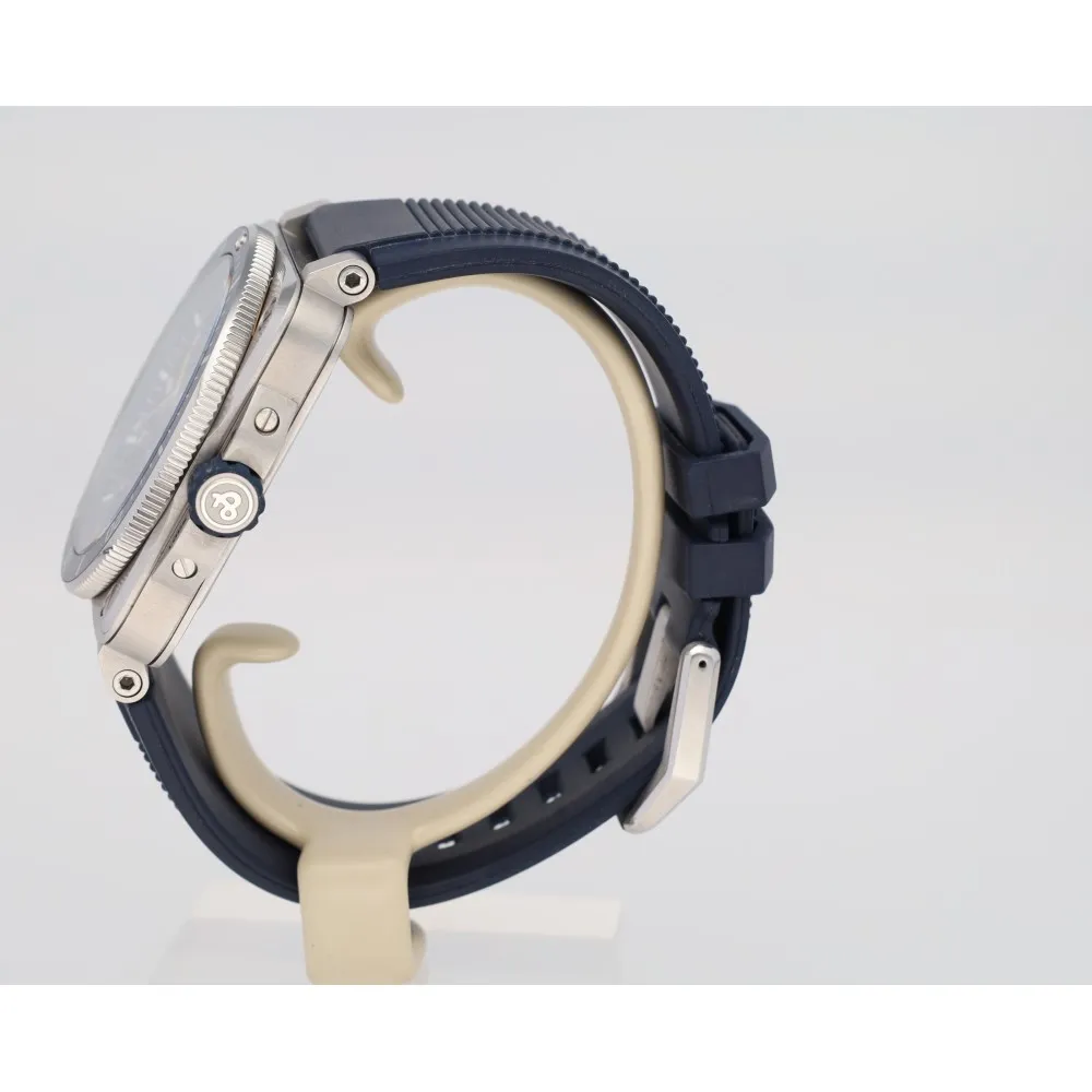 br03-92-diver_4-26821-10e7a1c1