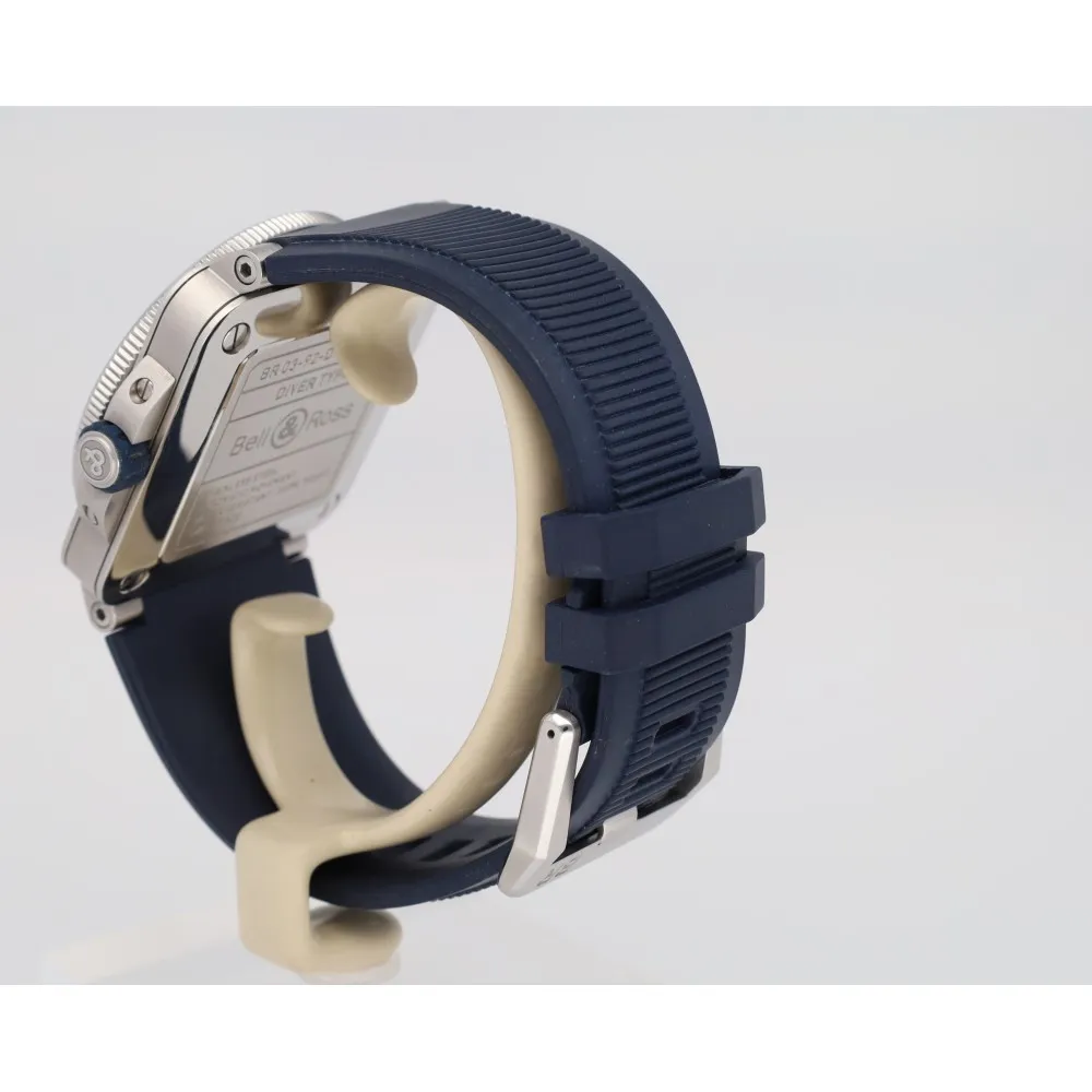 br03-92-diver_4-26821-aec4d6d0